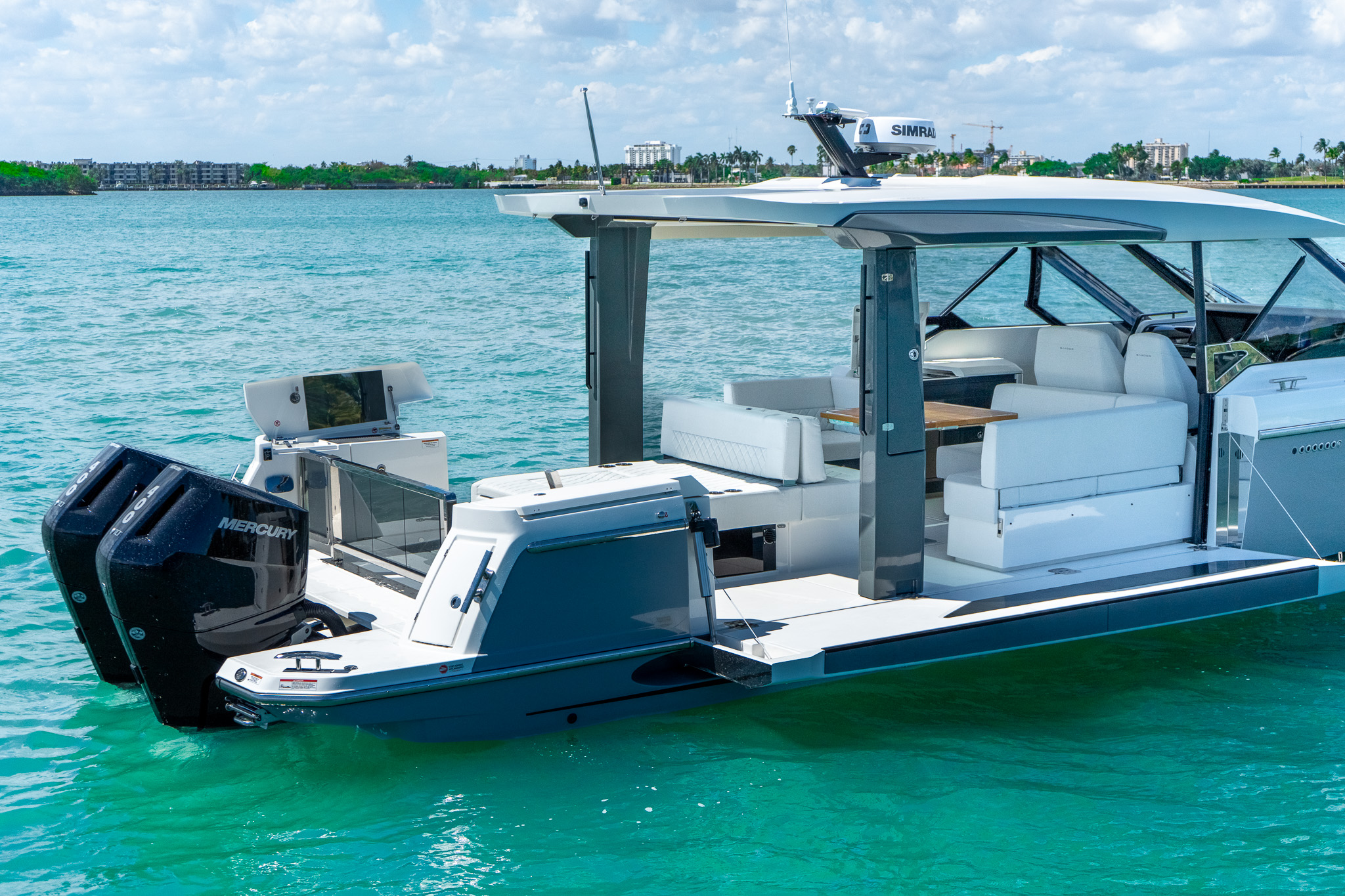 Yacht Photo 5